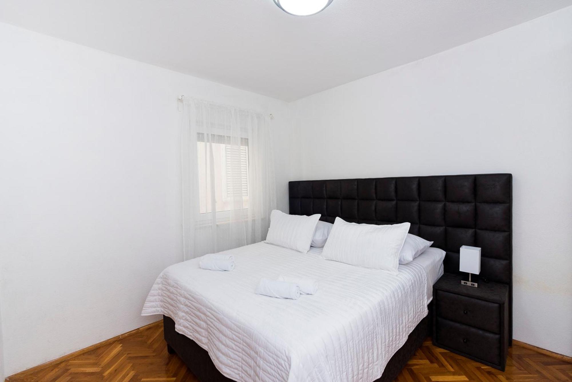 M&m Pelivan Apartment *